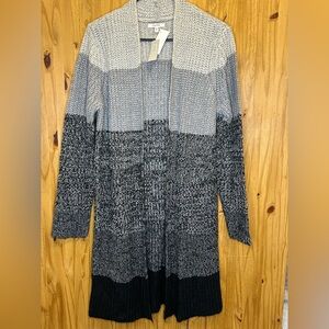 💥Sold💥Maurices Women's Cardigan in Black and Gray